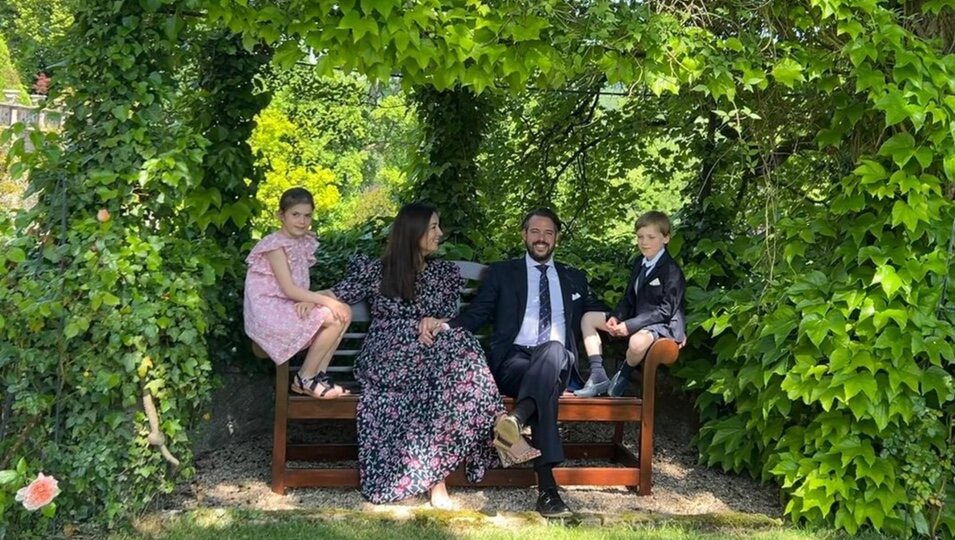 Félix y Claire de Luxemburgo con sus hijos Amalia y Liam | Foto: Instagram