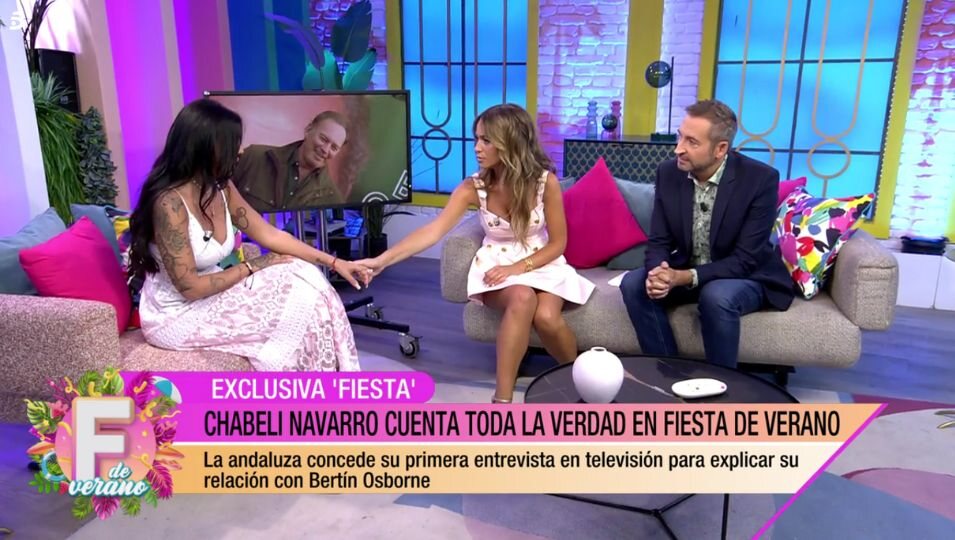 Chabeli Navarro da una entrevista en 'Fiesta de verano' | Fuente: Telecinco.es
