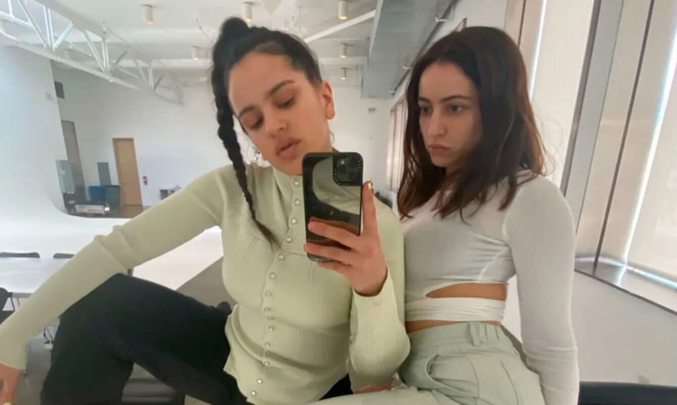 Rosalía con su hermana Pili/ Foto: Instagram