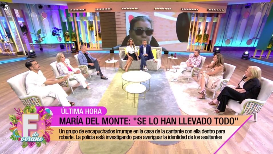 Los colaboradores de 'Fiesta' barajan varias hipótesis acerca del robo a María del Monte | Foto: Telecinco.es