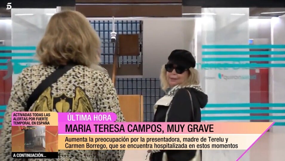 La preocupación de Terelu Campos al llegar al hospital para ver a su madre | Foto: Telecinco
