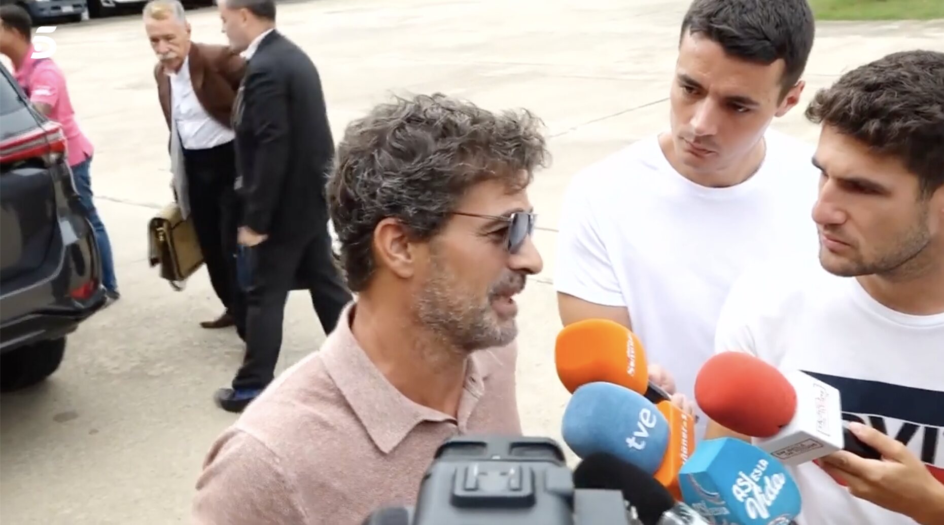 Rodolfo Sancho hablando con la prensa en su segunda visita a prisión | Foto: Telecinco.es
