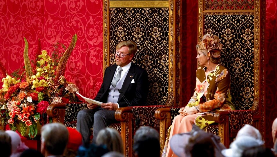 El Rey Guillermo Alejandro leyendo el discurso del trono en el Prinsjesdag 2023