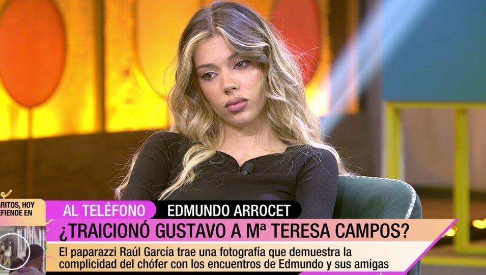 Alejandra Rubio escuchando a Bigote Arrocet | Foto: telecinco.es