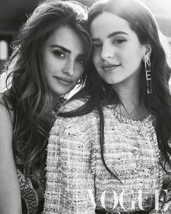 Penélope Cruz y Rosalía en las páginas de Vogue España