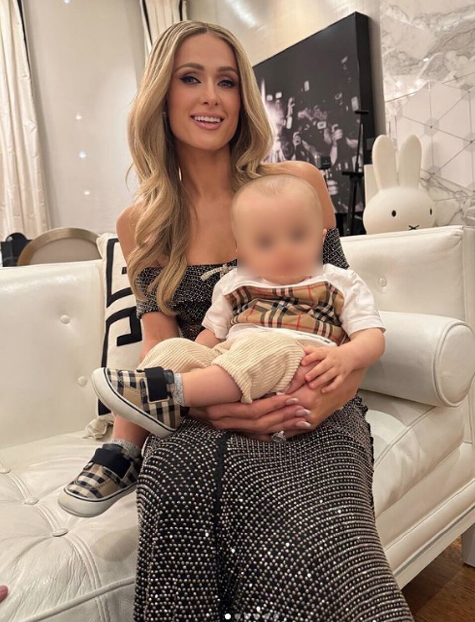 Paris Hilton con su hijo | Instagram
