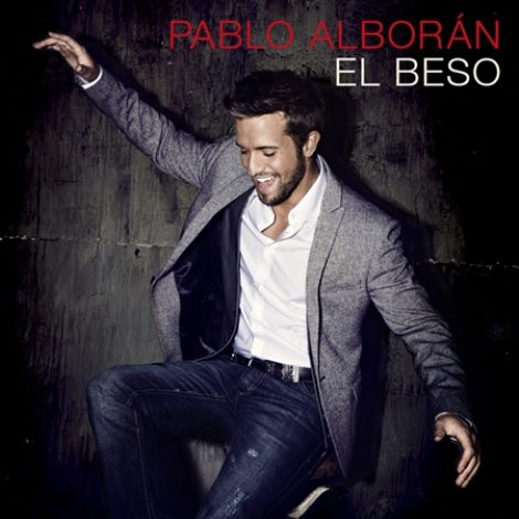 Pablo Alborán celebra San Valentín con el estreno de su nuevo videoclip 'El beso'