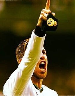 Sergio Ramos celebrando su gol