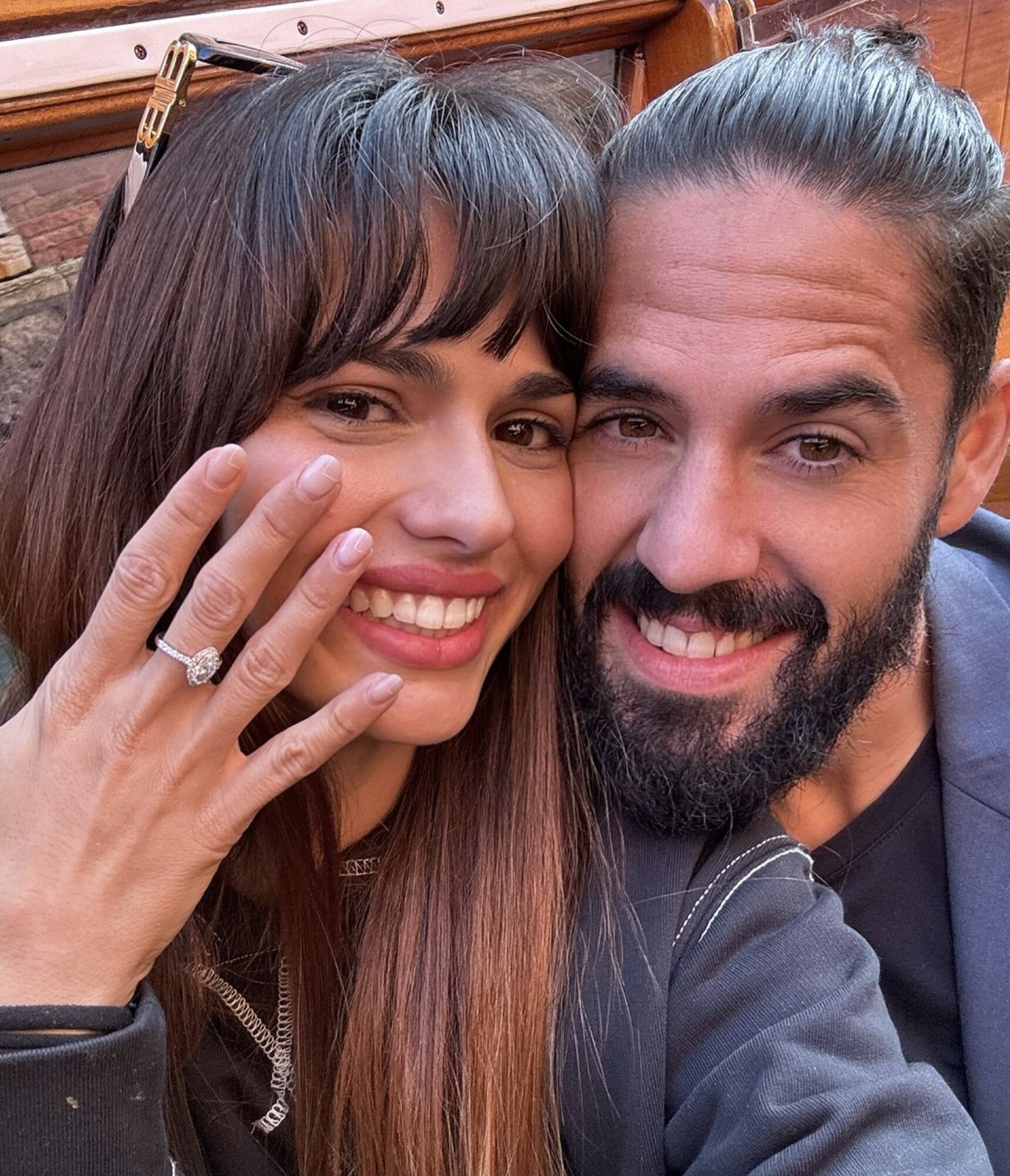 Isco Alarcón y Sara Sálamo anunciando su compromiso/ Foto: Instagram