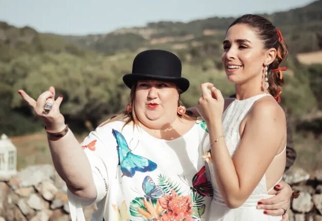 Itziar Castro con Candela Serrat en su boda/ Foto: Instagram