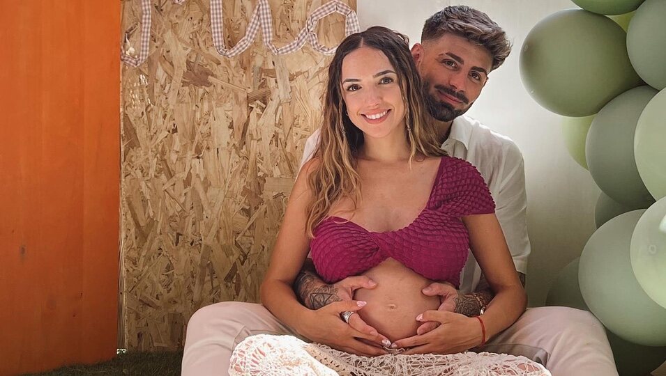 Isaac y Lucía cuando estaba embarazada | Instagram