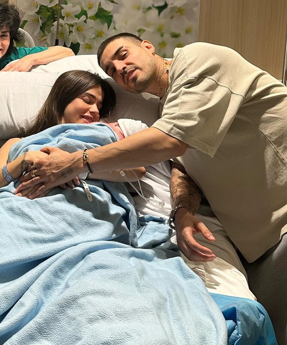 Violeta y Fabio con el recién nacido | Instagram