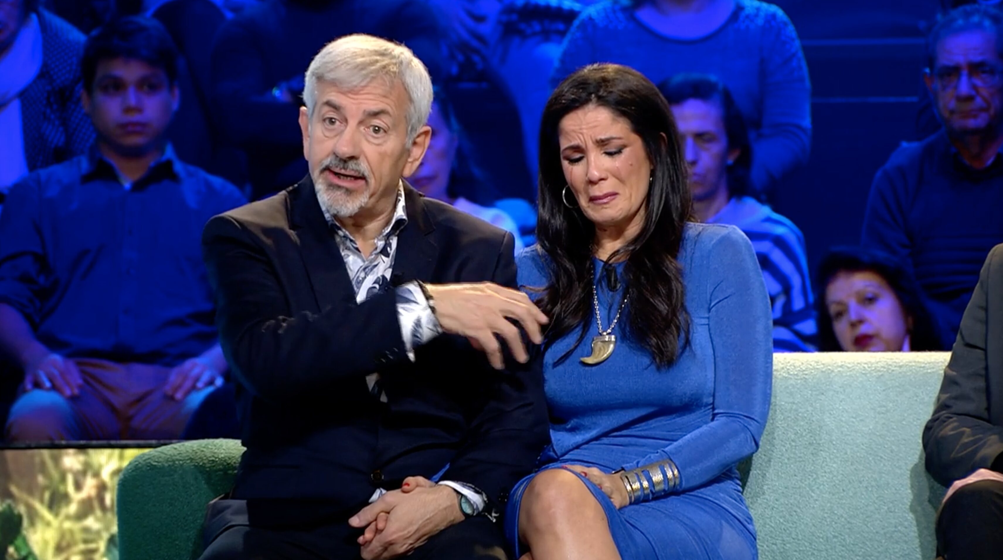 La novia de Ángel Cristo, muy disgustada por la aparición de Bárbara Rey en el programa | Foto: Telecinco.es