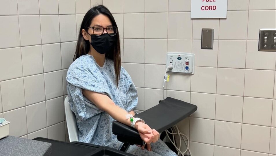Olivia Munn en el hospital | Instagram