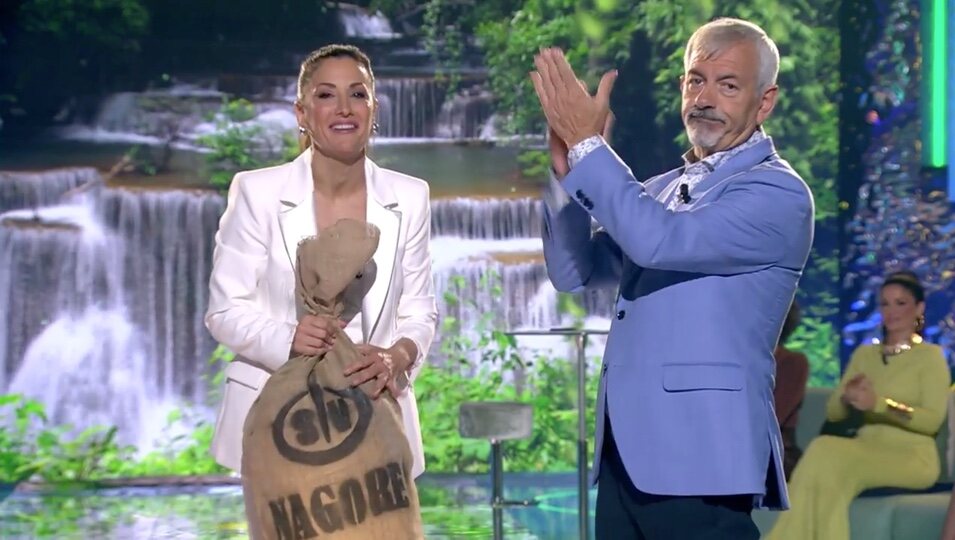 Nagore Robles con Carlos Sobera | Telecinco