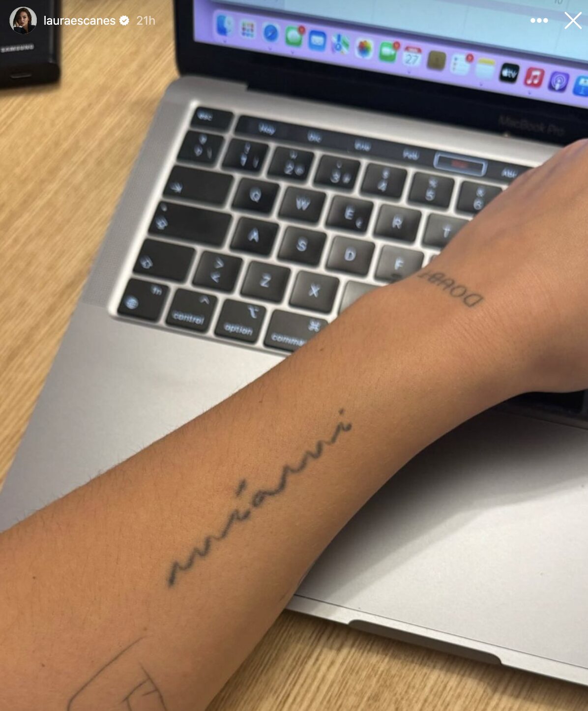 El tatuaje de Laura Escanes modificado/ Foto: Instagram