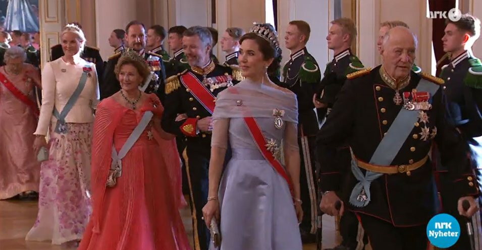 Los Reyes de Dinamarca y la Familia Real Noruega