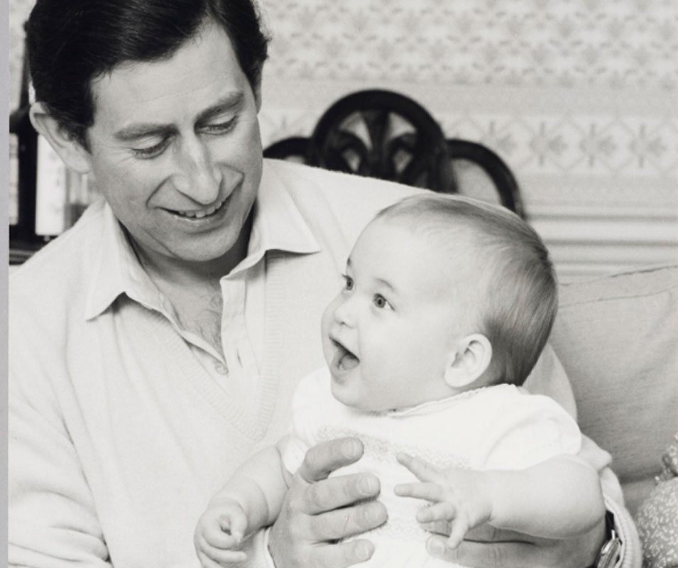 Carlos III con el Príncipe Guillermo cuando era pequeño