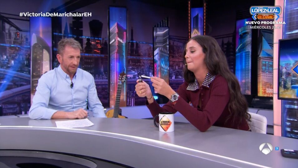 Victoria Federica enseña la broma del petardo | Antena 3