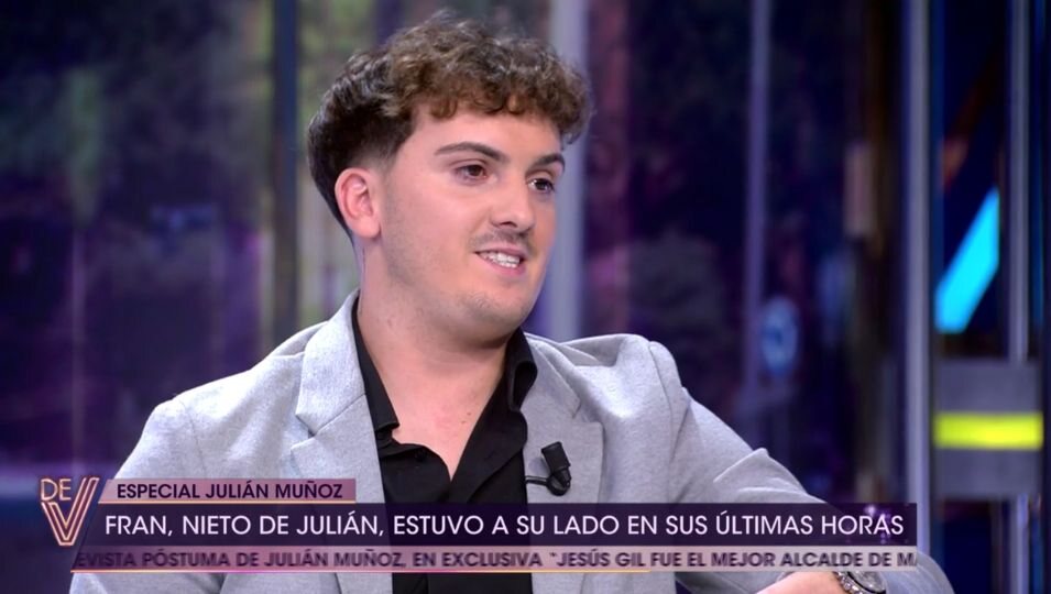 El nieto de Julián Muñoz se sienta en el plató de '¡De viernes!' | Foto: Telecinco