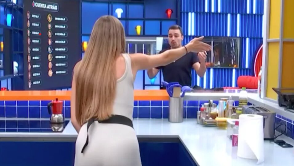 Jorge y Silvia discutiendo en la cocina l Fuente: Mitele