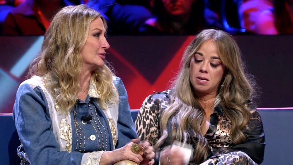 Maite y María José Galera en plató l Fuente: Telecinco