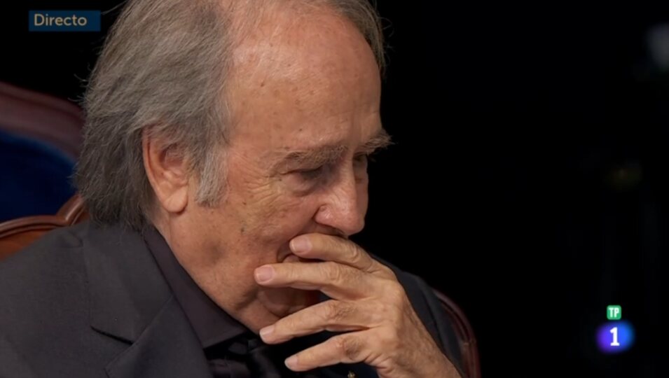 Joan Manuel Serrat se emociona con el discurso de la Princesa Leonor | RTVE