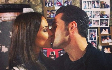 David Bustamante y Paula Echevarría besándose / Foto: Instagram