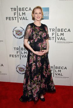 Evan Rachel Wood luce embarazo