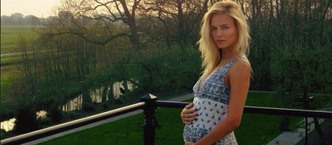 Natasha Poly embarazada