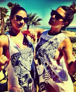 Blanca Suárez con una amiga en Tarifa / Foto: Instagram