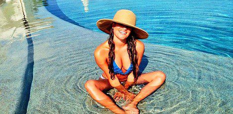 Lea Michele durante sus vacaciones en un hotel de lujo