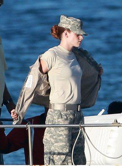 Kristen Stewart de militar en 'Camp X-Ray'