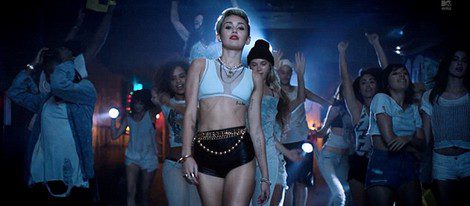 Miley Cyrus en el teaser de su actuación en los MTV Video Music Awards 2013