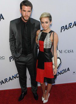 Miley Cyrus y Liam Hemsworth en 'Paranoia'