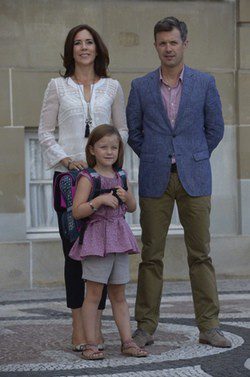 Los Príncipes de Dinamarca con su hija Isabel