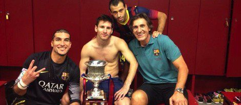 Pinto, Messi y Mascherano celebran la victoria en la Supercopa de España