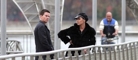 Catherine Zeta Jones y Mark Wahlberg, juntos en el rodaje de la película 'Broken City'