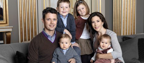 Foto de familia de los Príncipes de Dinamarca y sus hijos