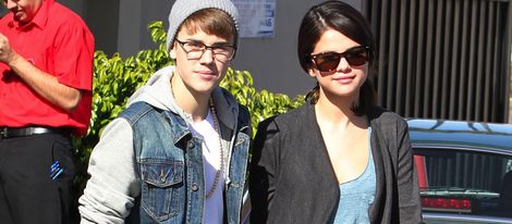 Justin Bieber desayuna con Selena Gomez tras someterse a las pruebas de paternidad