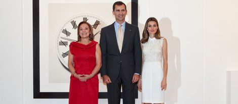 Los Príncipes Felipe y Letizia con la Primera Dama de Chile