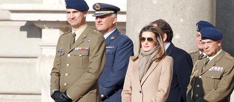 Los Príncipes Felipe y Letizia presiden el acto de Relevo Solemne de la Guardia Real en el Palacio de Oriente