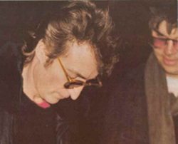 John Lennon y su asesino, Mark David Chapman