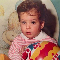 Miguel Ángel Silvestre de niño | Instagram