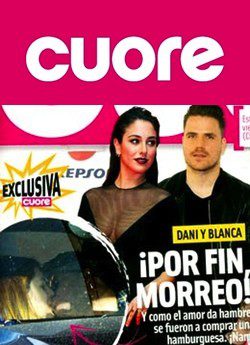 Blanca Suárez y Dani Martín besándose en la portada de Cuore