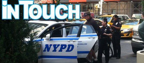 Alec Baldwin es arrestado en la Quinta Avenida de Nueva York / Fuente: InTouch