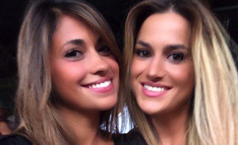 Antonella Roccuzzo y Elena Galera en el Trofeo Joan Gamper / Foto: Instagram