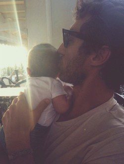 Pedro Castro y su hijo Leo / Instagram