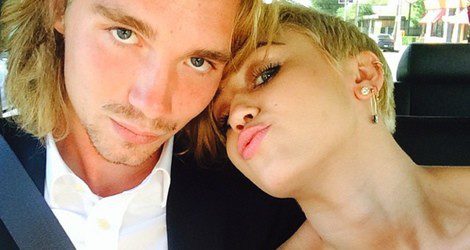 Jesse Helt y Miley Cyrus juntos yendo a MTV VMA / Instagram