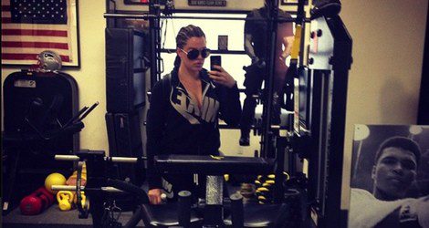Khloe Kardashian realiza largas jornadas de gimnasio / Instagram